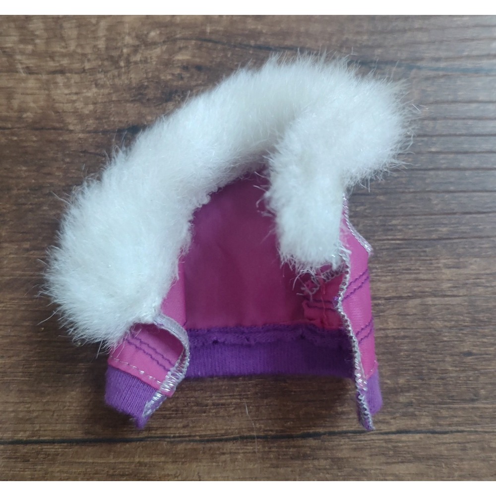 Incomplete Barbie 2010 Fashionistas Sporty Fashion Vest only Winter Fun Z33
